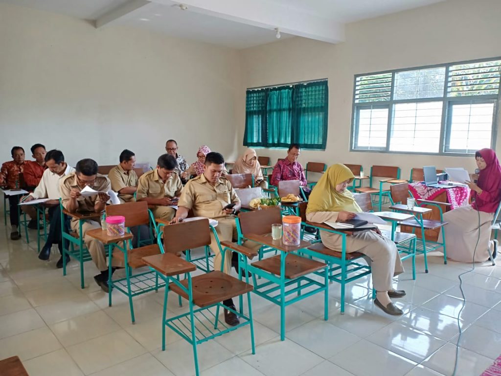 peserta workshop kurikulum tingkat satuan pendidikan