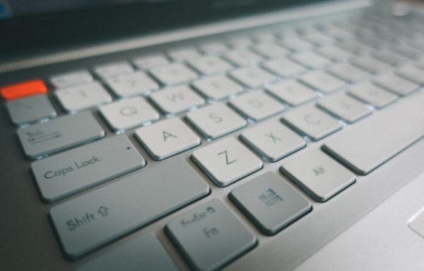 Anak Sekolah Mau Jadi Konten Kreator? Ini Rekomendasi Laptopnya