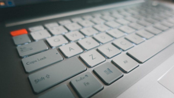 Anak Sekolah Mau Jadi Konten Kreator? Ini Rekomendasi Laptopnya