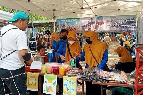 SMK Bina Harapan Meriahkan Kayen Expo 2022