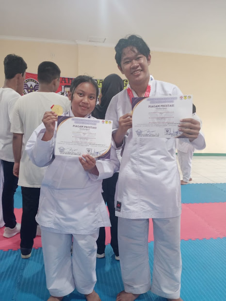 prestasi ekstrakurikuler SMK bina harapan