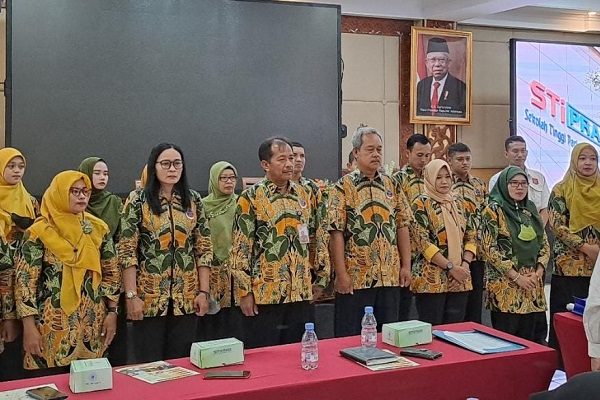Guru SMK Bina Harapan Jabat Kepengurusan MGBK SMK Sleman