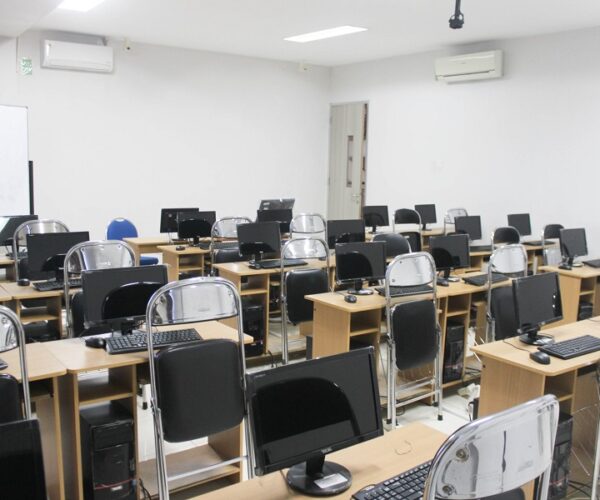Cara Merawat AC Sekolah Tetap Dingin