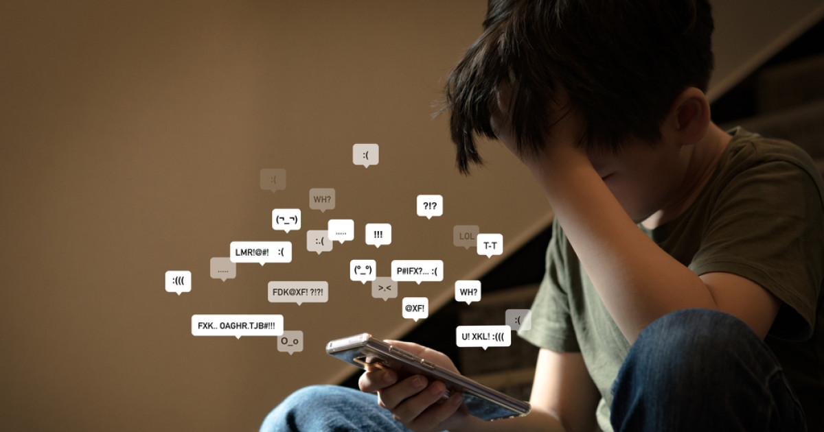 Cara Hindari Cyberbullying dengan Menonaktifkan Social Media
