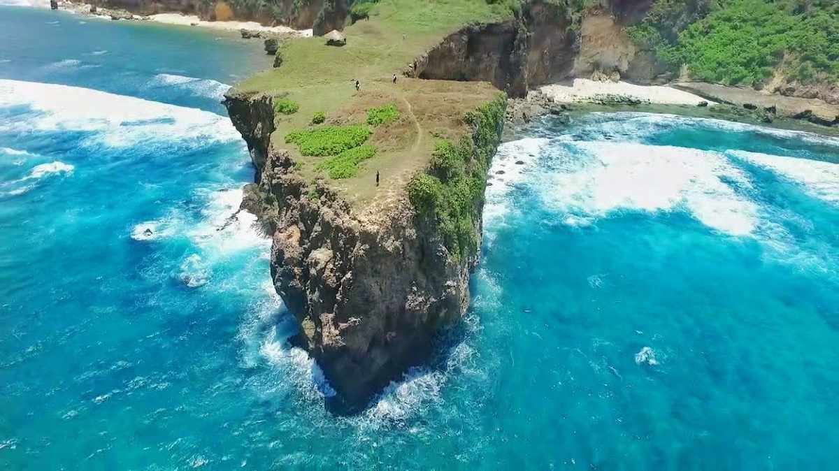 Trip Sumba: Pengalaman Wisata Tak Terlupakan di Pulau Seribu Gugusan Karang