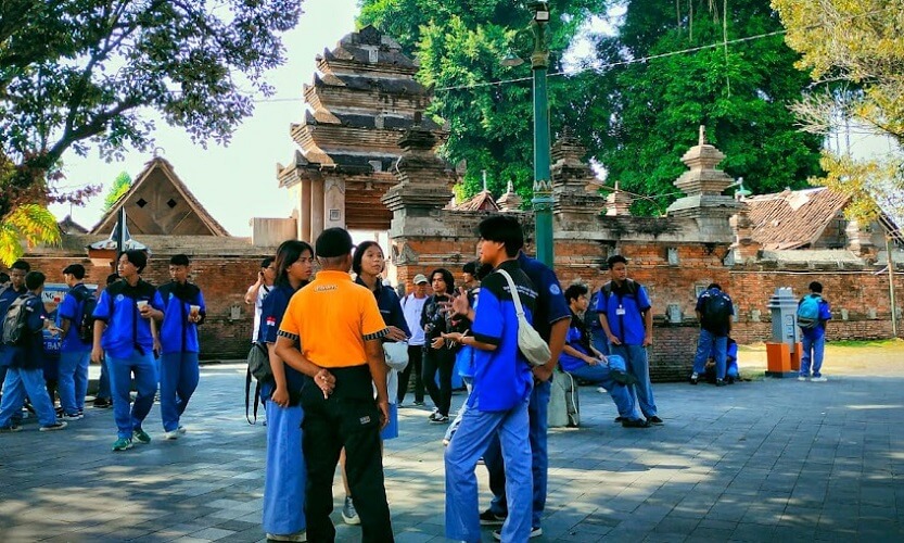Cara Mudah Adaptasi di Sekolah Baru untuk Siswa Kelas X