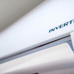 Perbedaan AC Inverter dan Non-Inverter: Mana yang Lebih Baik? perbedaan ac inverter non inverter