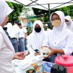 Tips Parenting untuk Orang Tua yang Memiliki Anak Usia SMA/SMK tips parenting anak SMA SMK