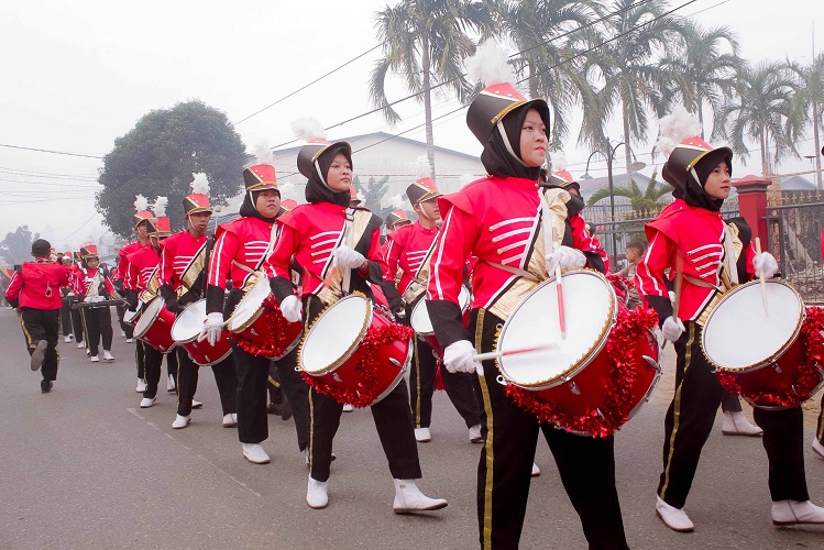 Jual Baju Drumband: Pilihan Terbaik untuk Tim Drumband Anda!