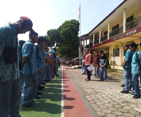 Berpikir Positif Kunci Sukses Siswa SMK