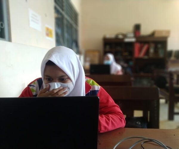 Tips Siswa Belajar Investasi Meski Uang Jajan Minim