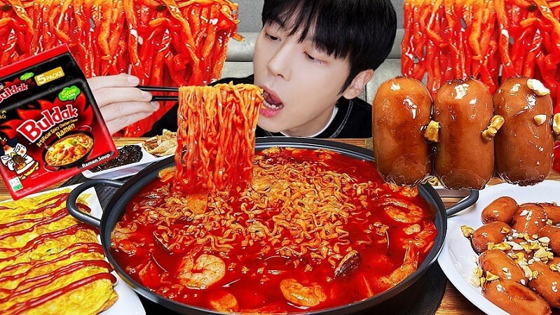 Mukbang: Fenomena Konten Makan Besar dan Alasan di Balik Popularitasnya