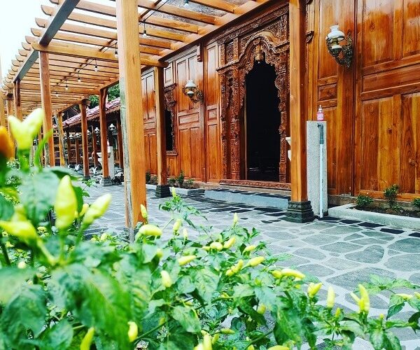 Guru dan Karyawan SMK Bina Harapan Gelar Syawalan