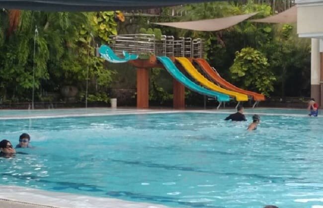 Tips Liburan Hemat dan Sehat di Kolam Renang Manyar Surabaya