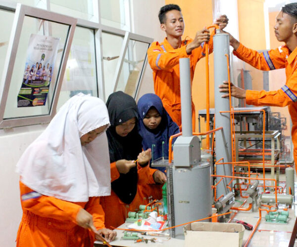 SMK Migas di Berbagai Kota di Indonesia
