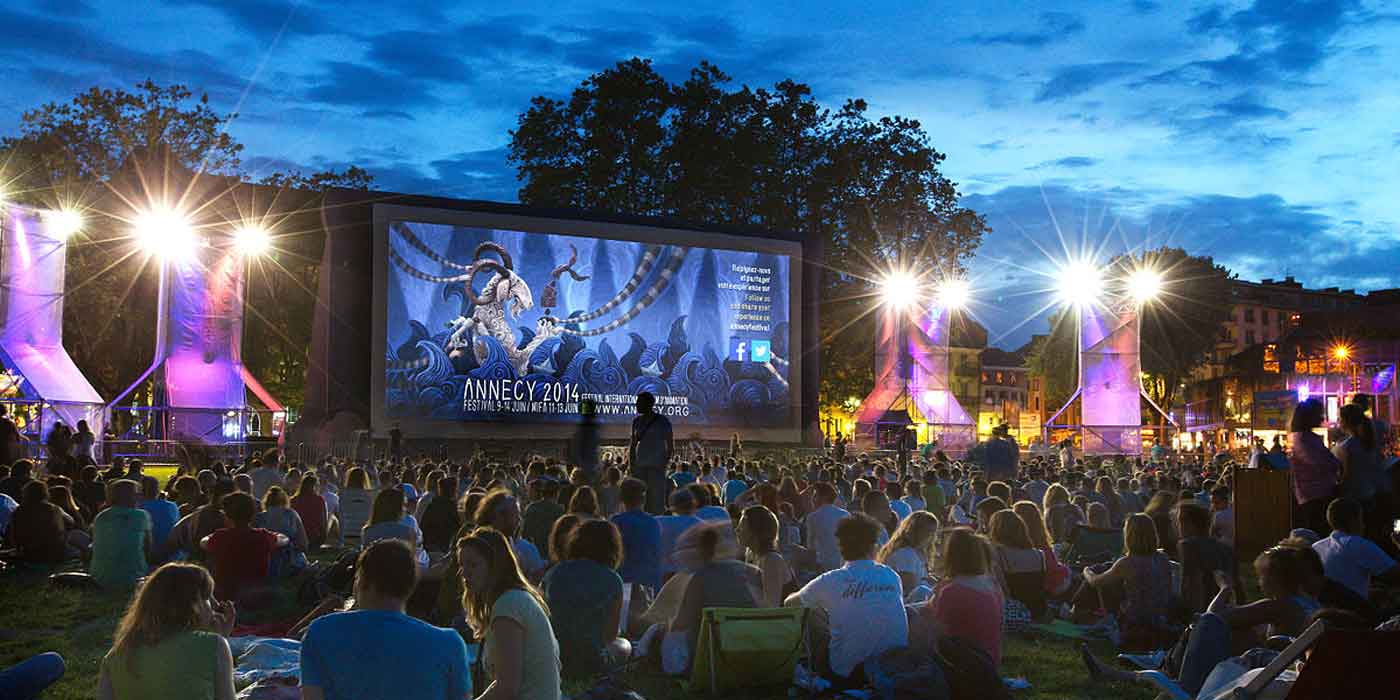 Mengapa Film Festival Berbeda dari Film Mainstream?